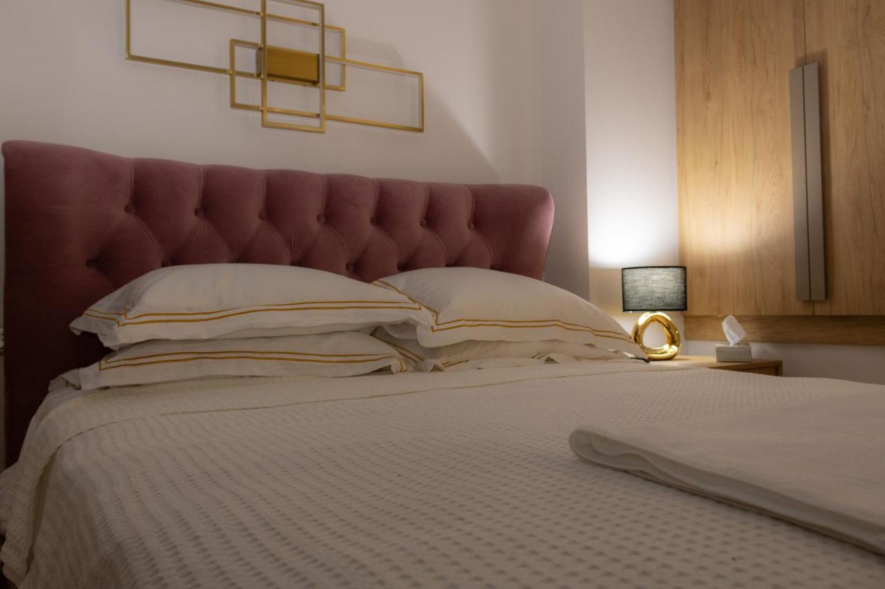 Pefkohori Golden Mountain Beach Villas Eksteriør bilde