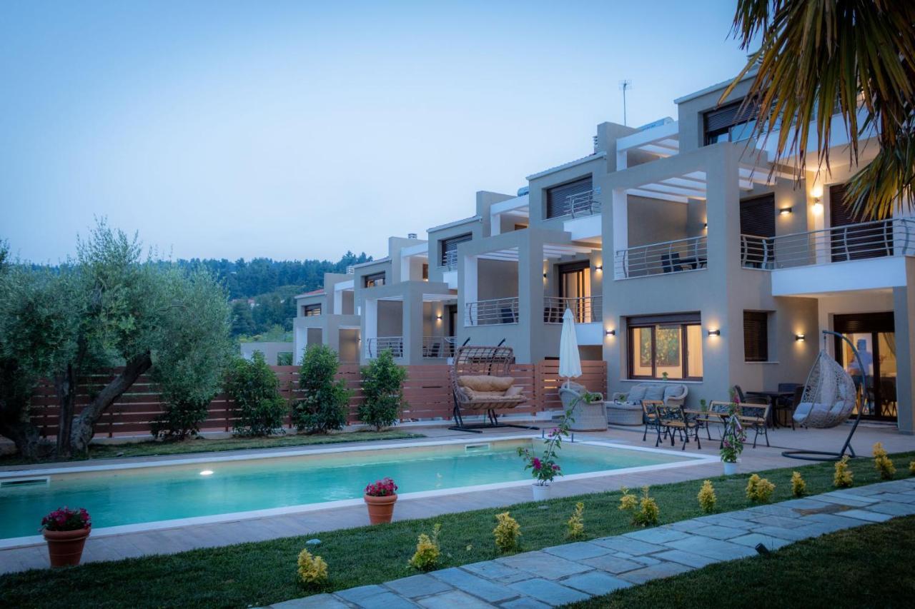 Pefkohori Golden Mountain Beach Villas Eksteriør bilde